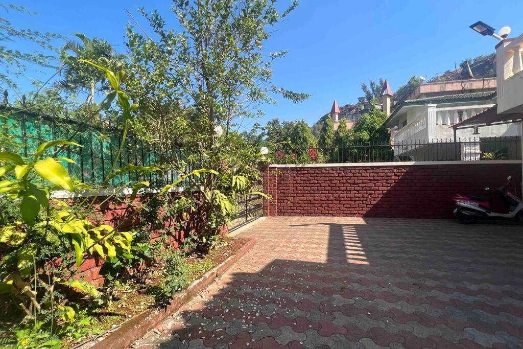 Valecha Villa Entire 4Bhkbunglow With 5000 Sq Ft Garden Lonavala Buitenkant foto