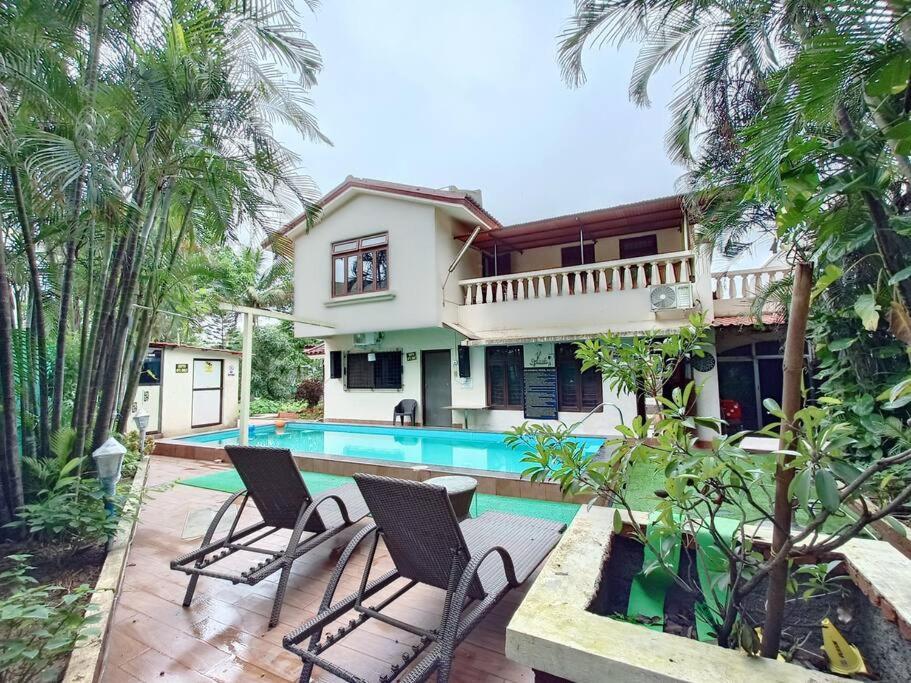 Valecha Villa Entire 4Bhkbunglow With 5000 Sq Ft Garden Lonavala Buitenkant foto